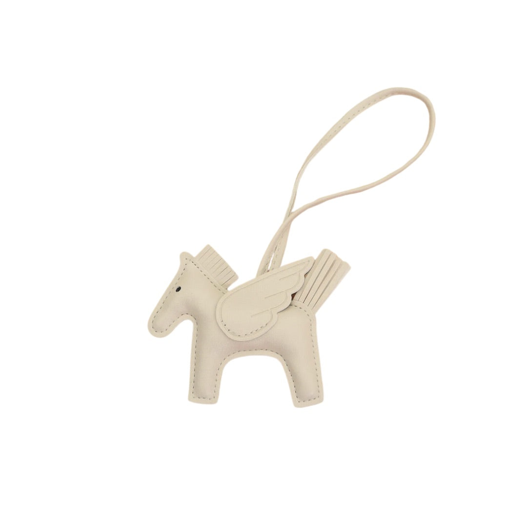 CREAM CHARM