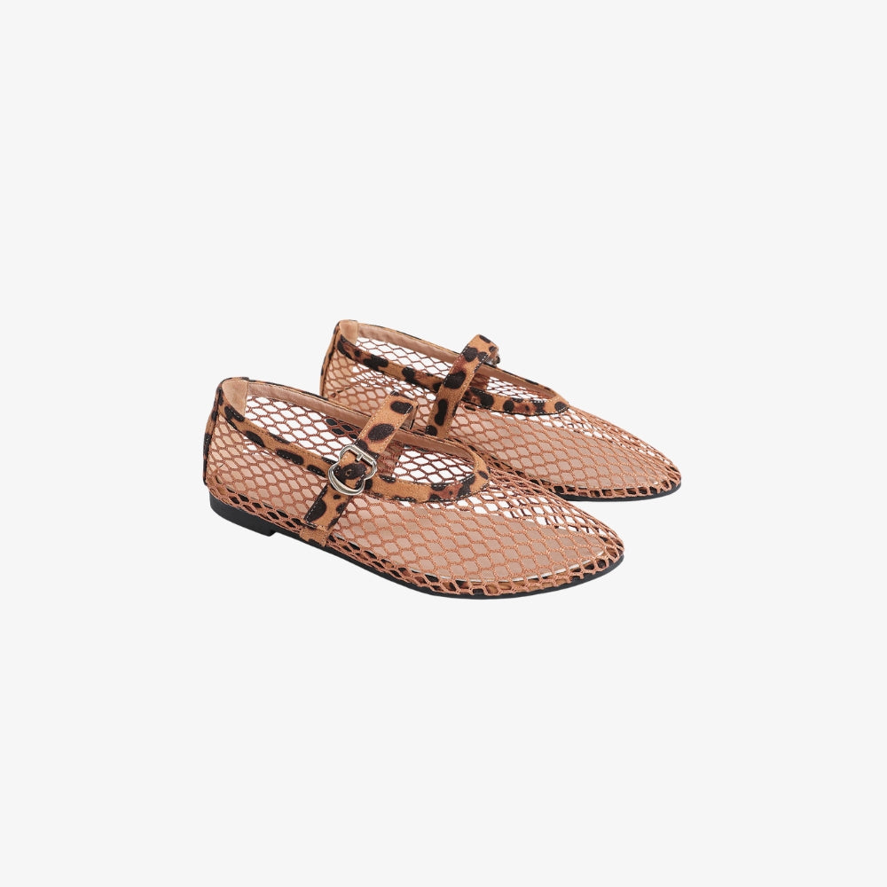 POINTY MESH FLATS