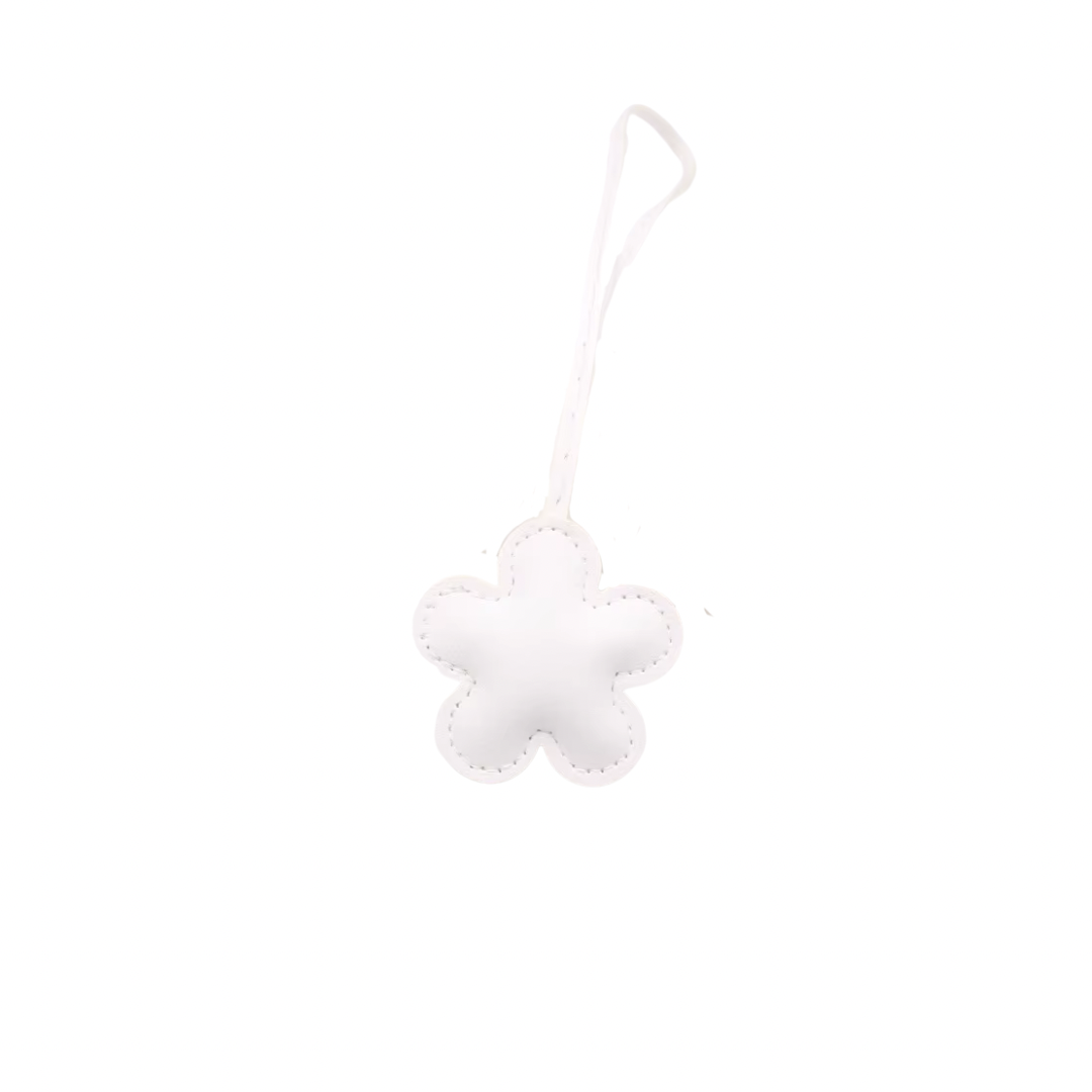 WHITE FLOWER CHARM